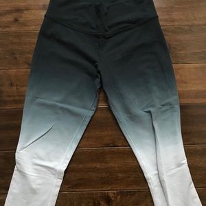 nike cropped pant